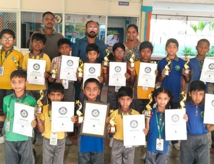 మేడ్చల్‌లోని ఢిల్లీ వరల్డ్ స్కూల్ విద్యార్థులు స్కేటింగ్ క్రీడలో అద్భుత ప్రతిభ